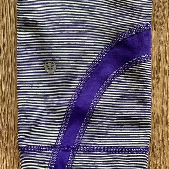 Lululemon Inspire Crops II Leggings Wee Are From Space Brusied Berry 6 Mid Rise - Picture 8 of 8